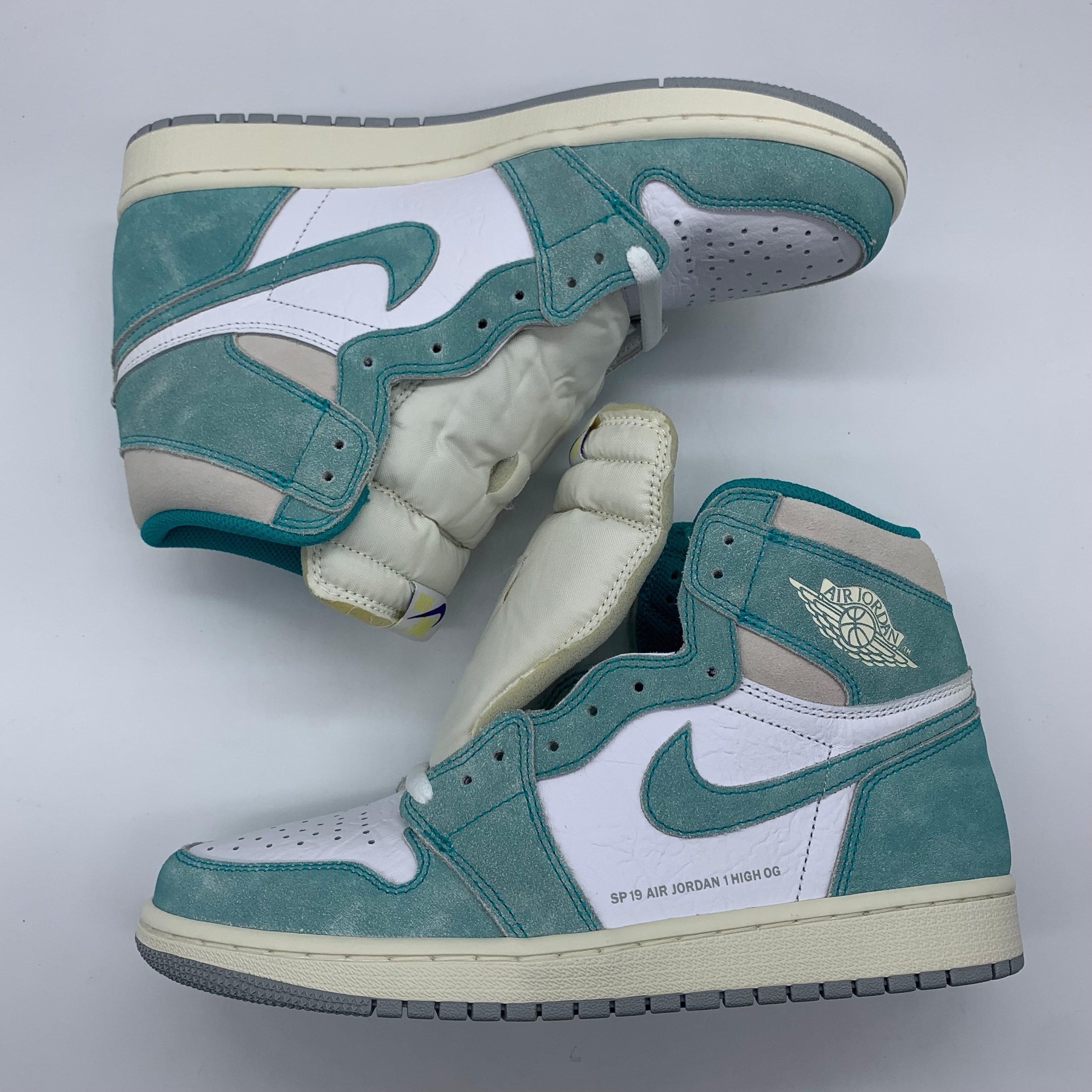 Nike Air Jordan 1 Retro High OG "Turbo Green"