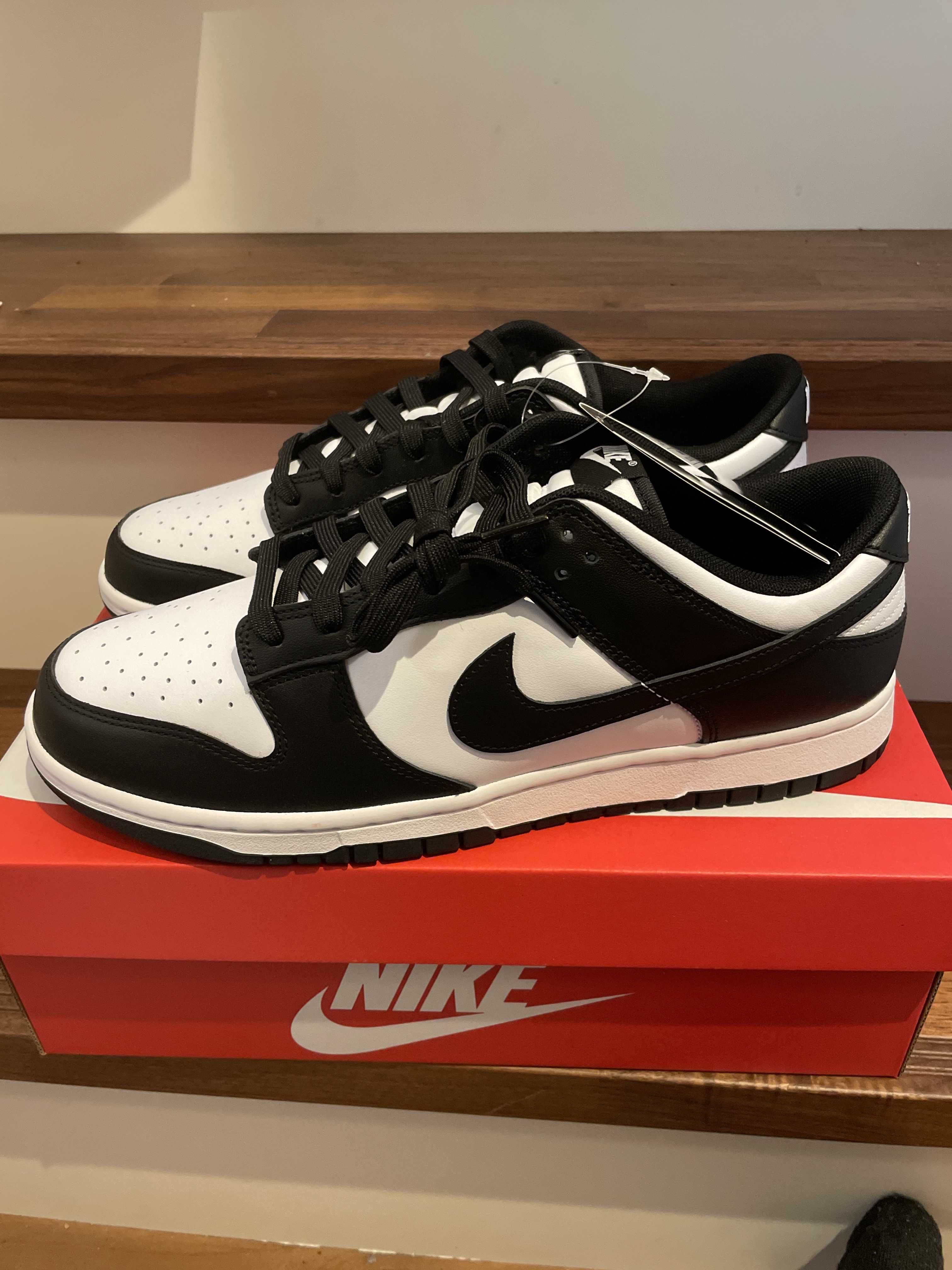 Nike Dunk Low Retro "Panda/White/Black"