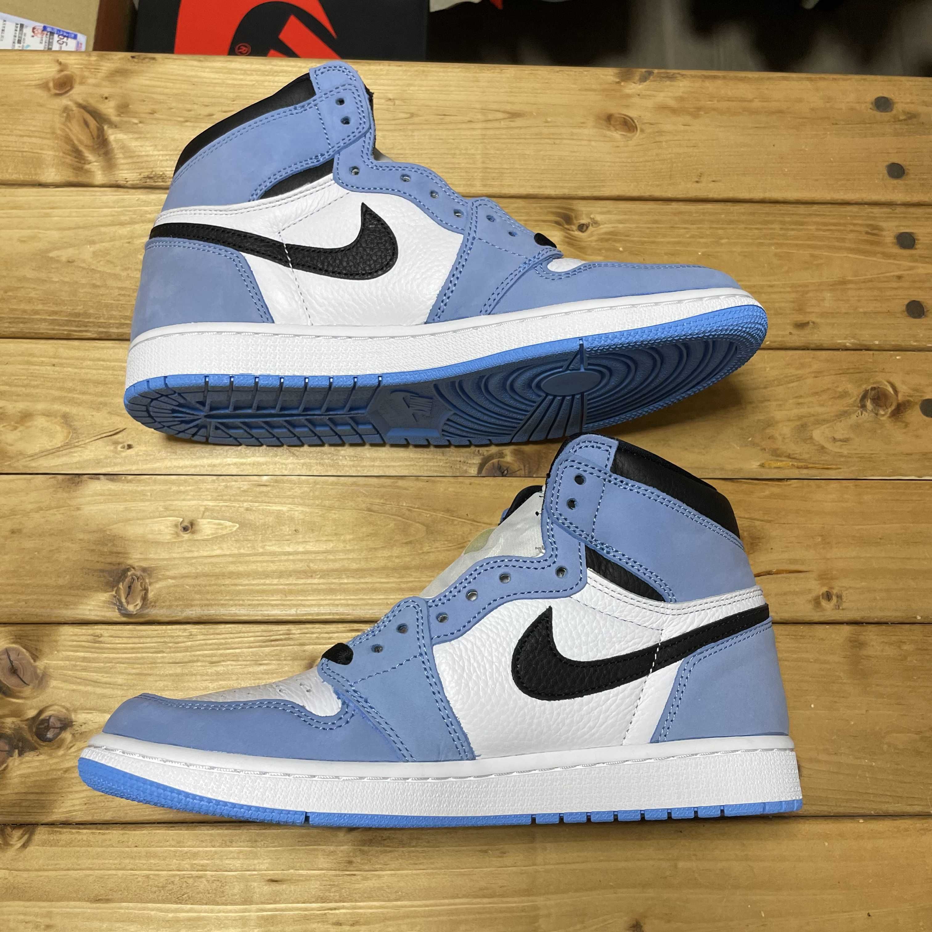 Nike Air Jordan 1 High OG "University Blue"