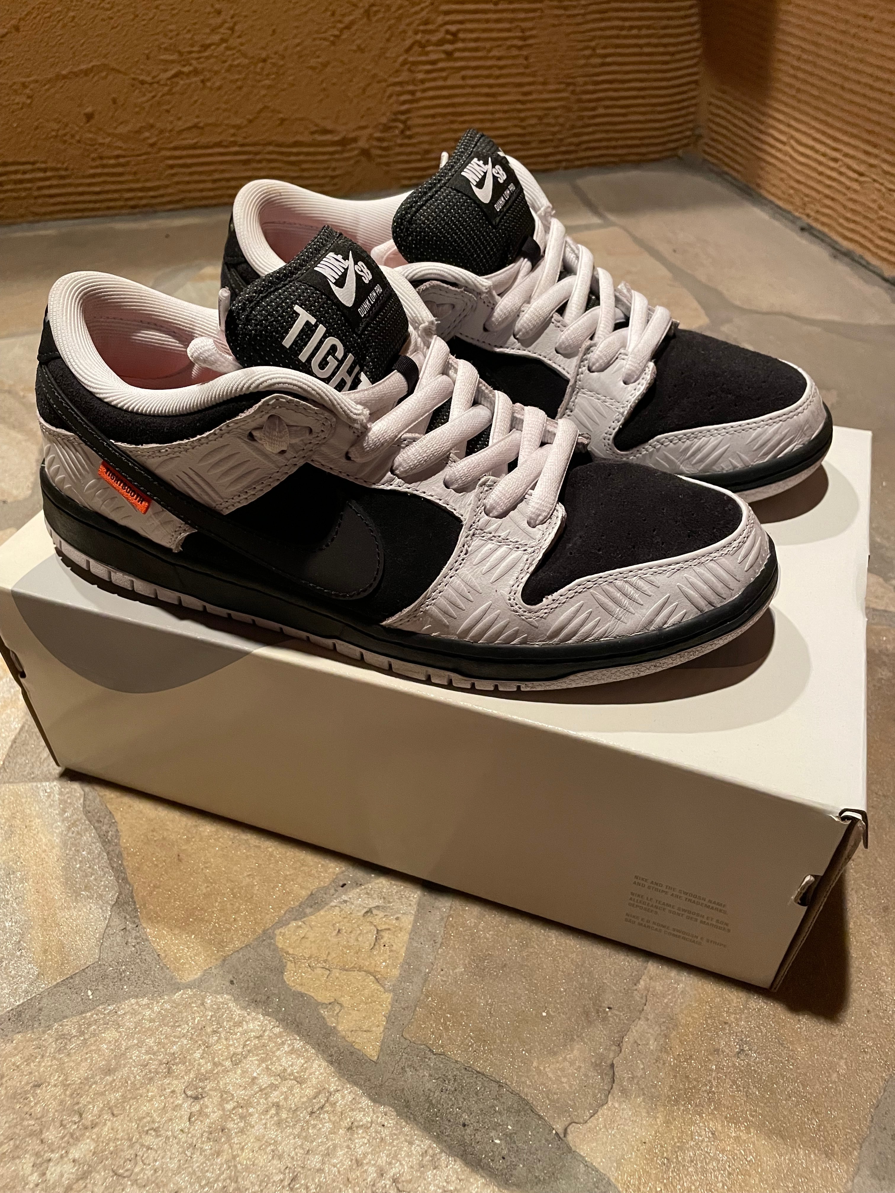 TIGHTBOOTH × Nike SB Dunk Low Pro QS "Black and White"