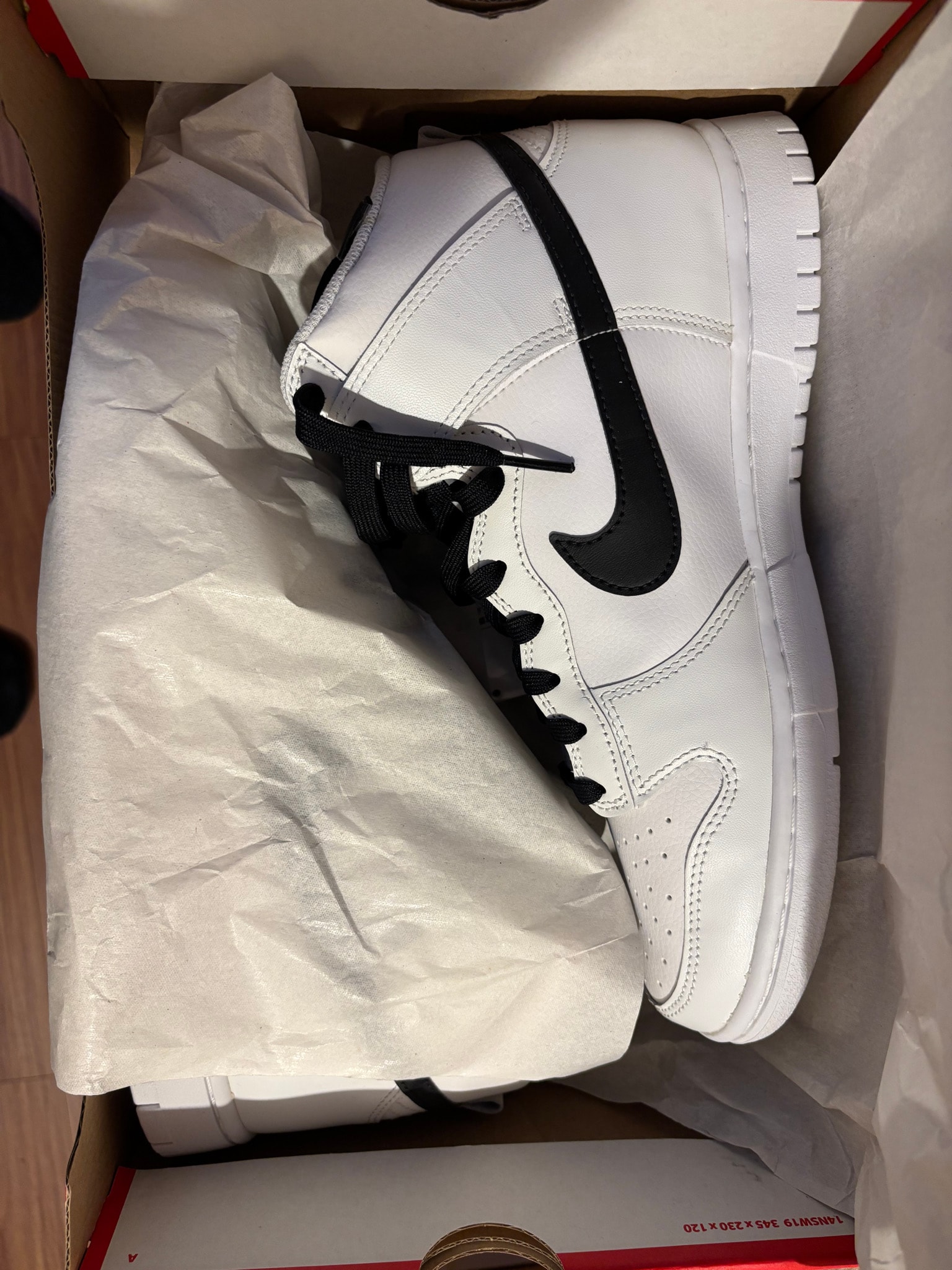 Nike Dunk High Retro "Black/White"