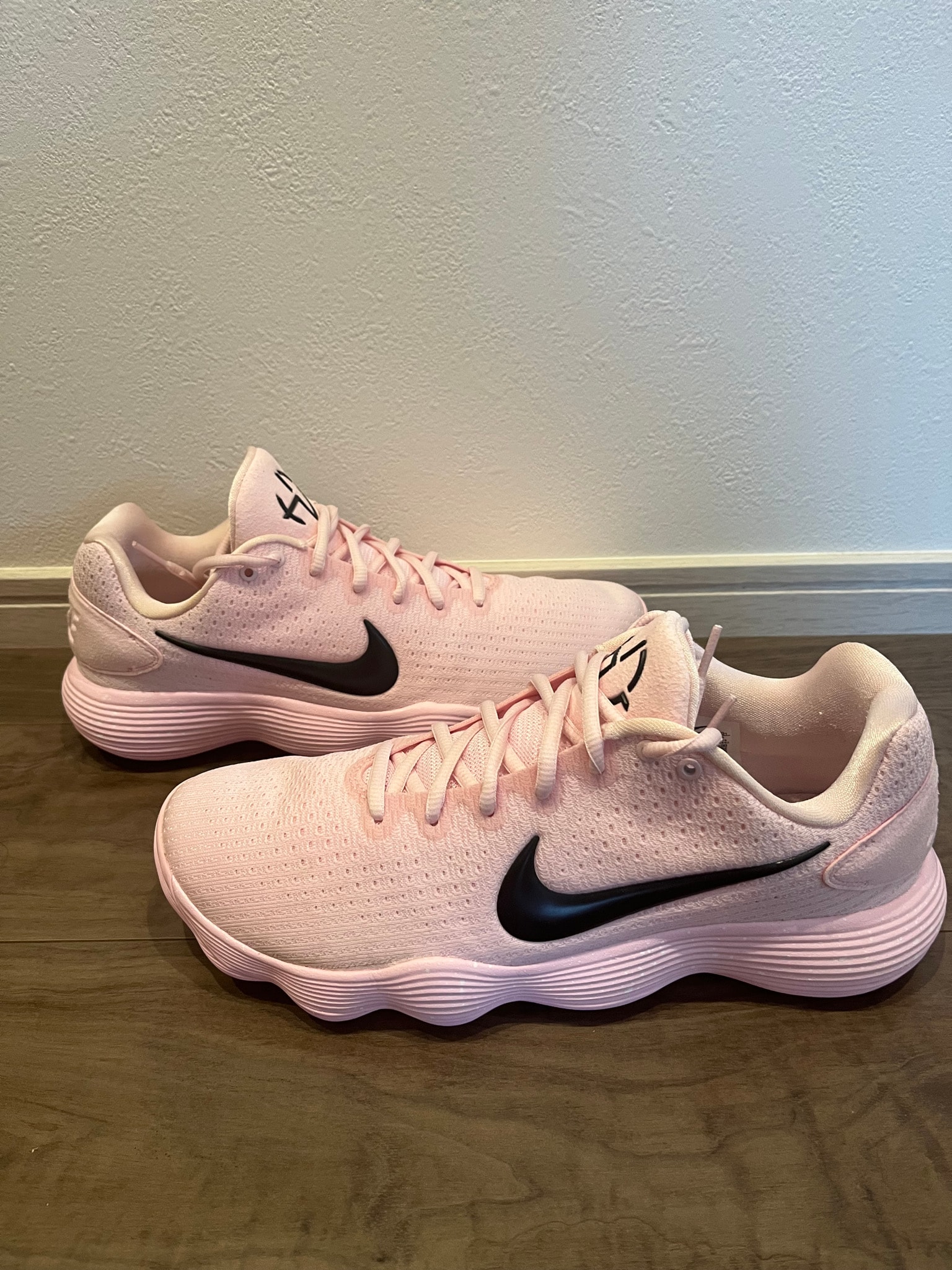 Nike Hyperdunk 2017 Low "Pink Foam/Black"