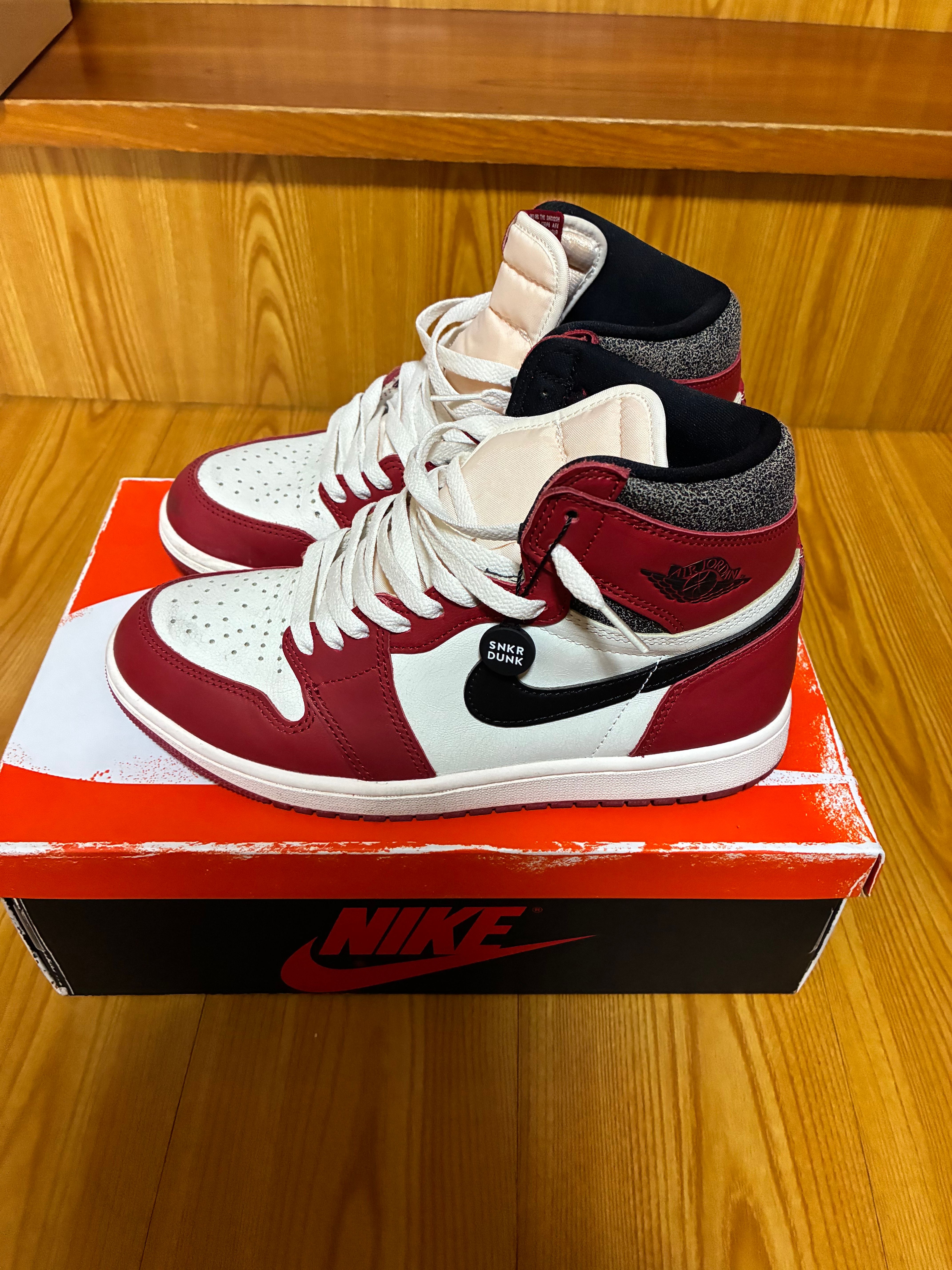 Nike Air Jordan 1 High OG "Lost & Found/Chicago"