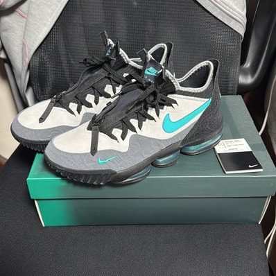 atmos × Nike LeBron 16 "Clear Jade"