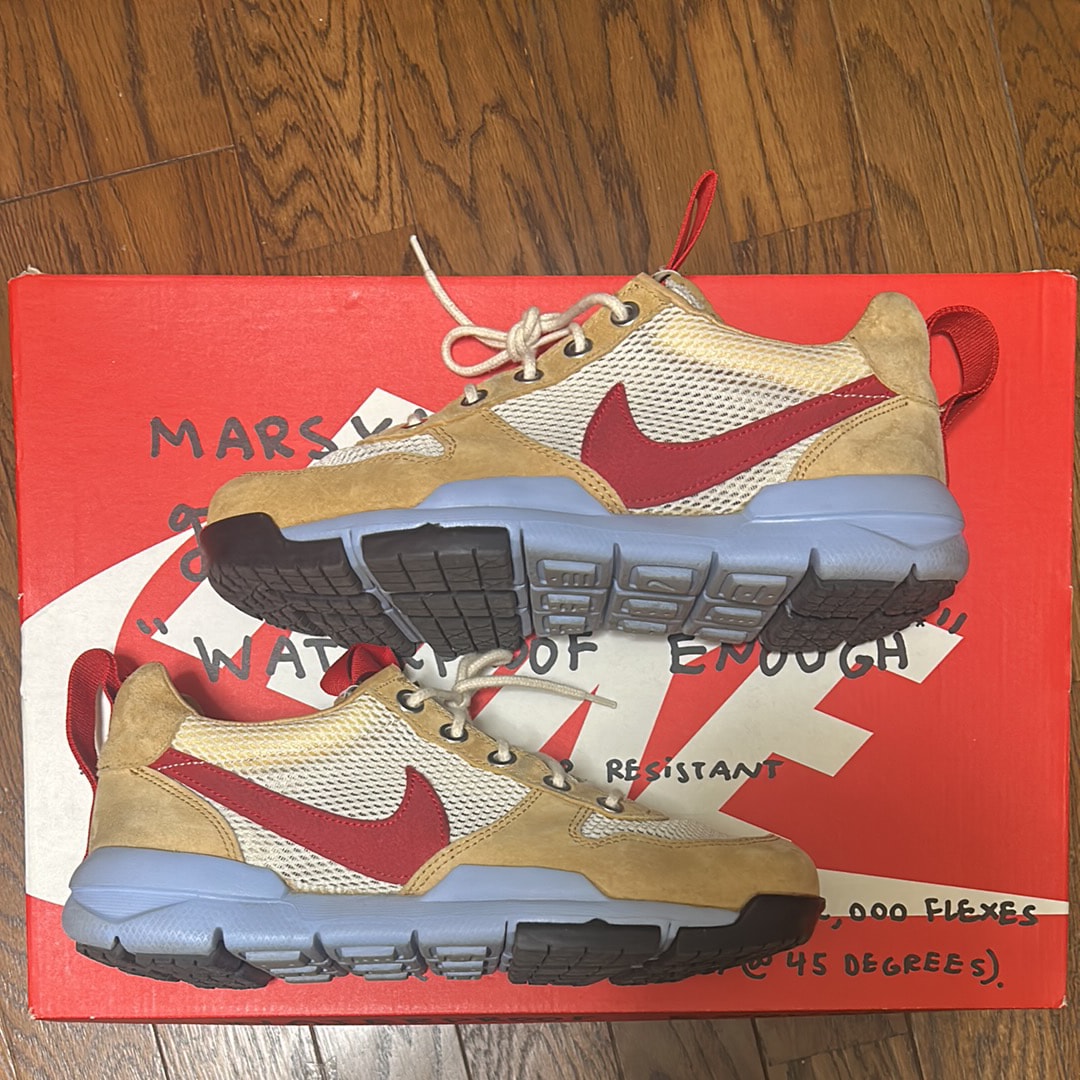 TOM SACHS × NIKE MARSYARD OVERSHOE "WHITE/LIGHT BLUE"