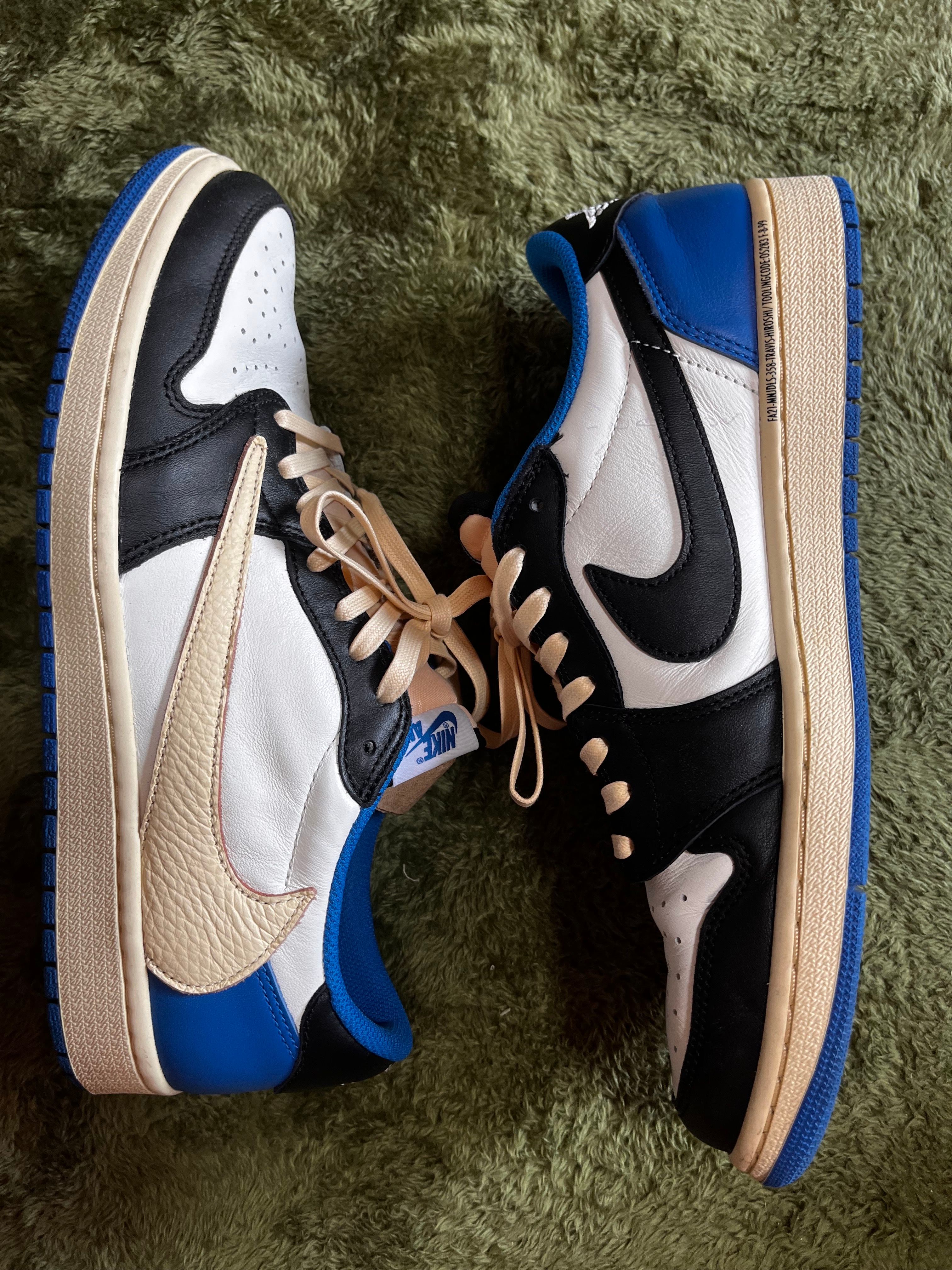Travis Scott × fragment design × Nike Air Jordan 1 Low OG SP "Military Blue"