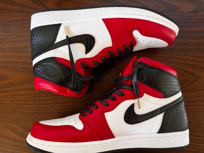 Nike Women's Air Jordan 1 High OG "Satin Red"