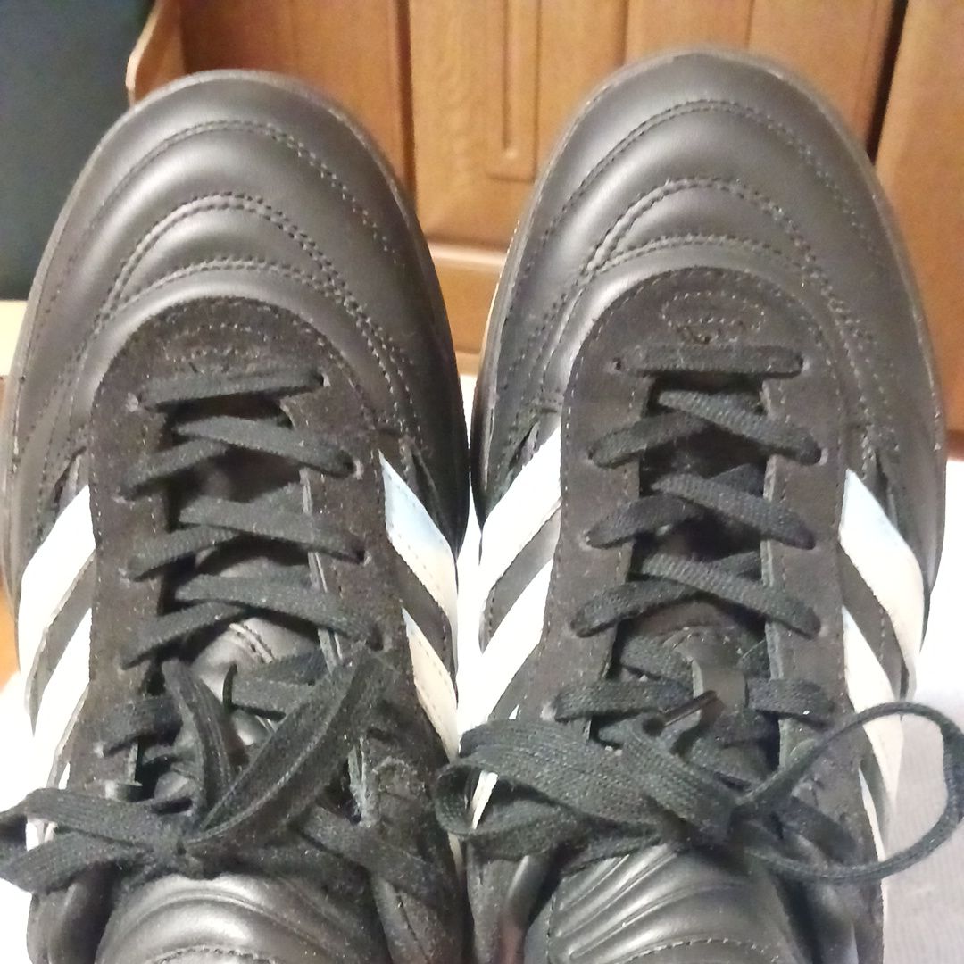 アディダス プレデター ムンディアル "クリスタルホワイト/コアブラック/ガム"