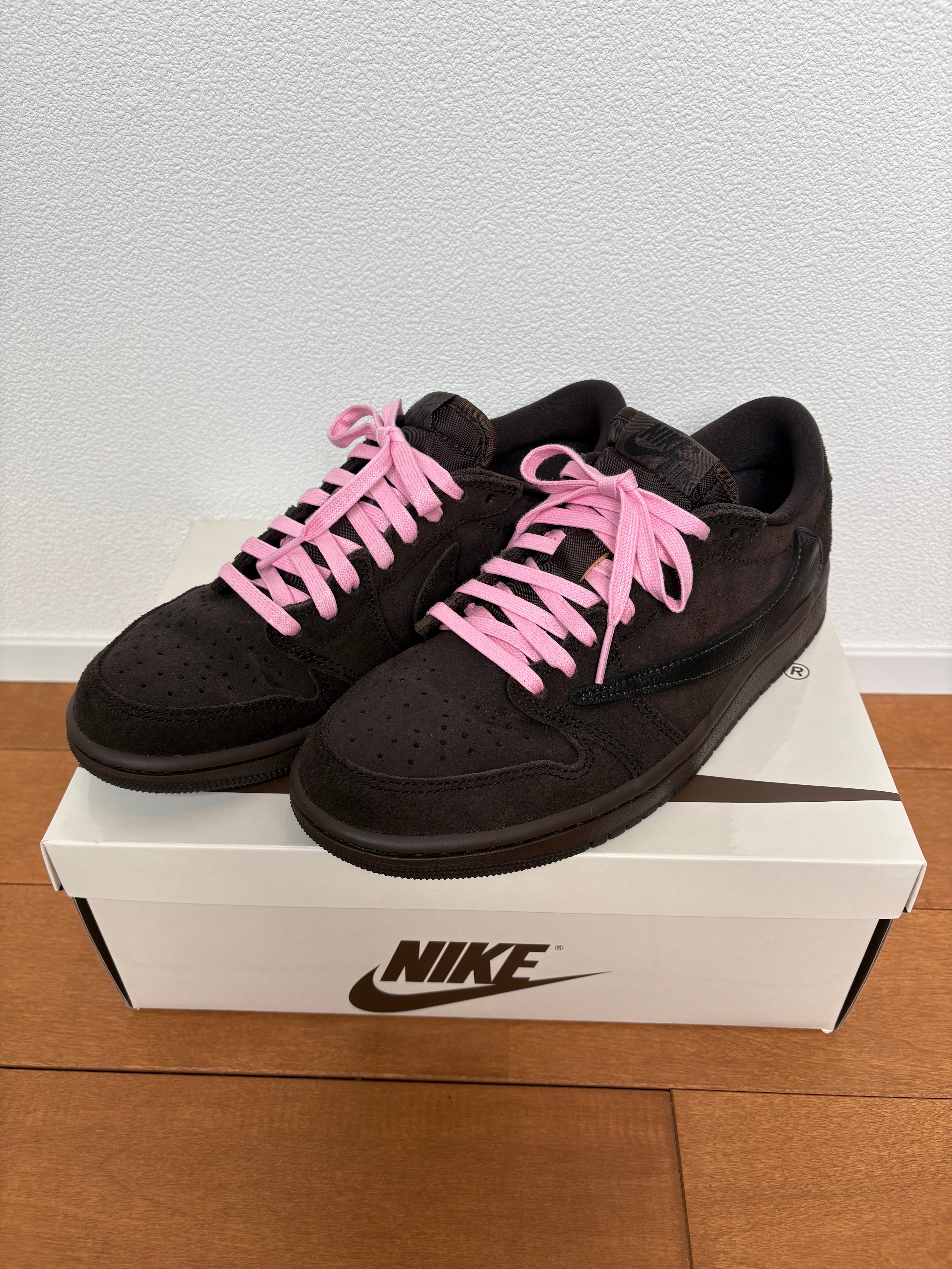 Travis Scott × Nike Air Jordan 1 Low OG SP "Velvet Brown and Dark Mocha"