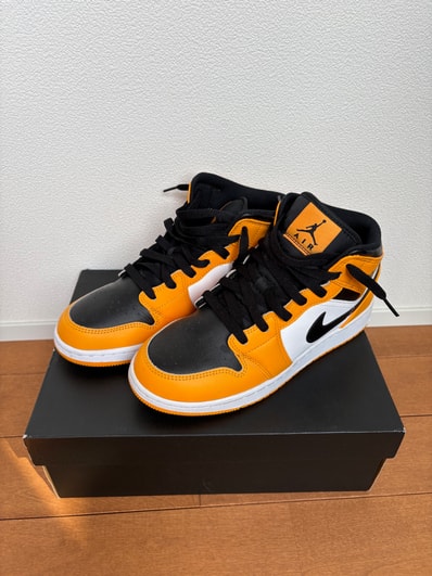 Nike Air Jordan 1 Mid "Taxi"