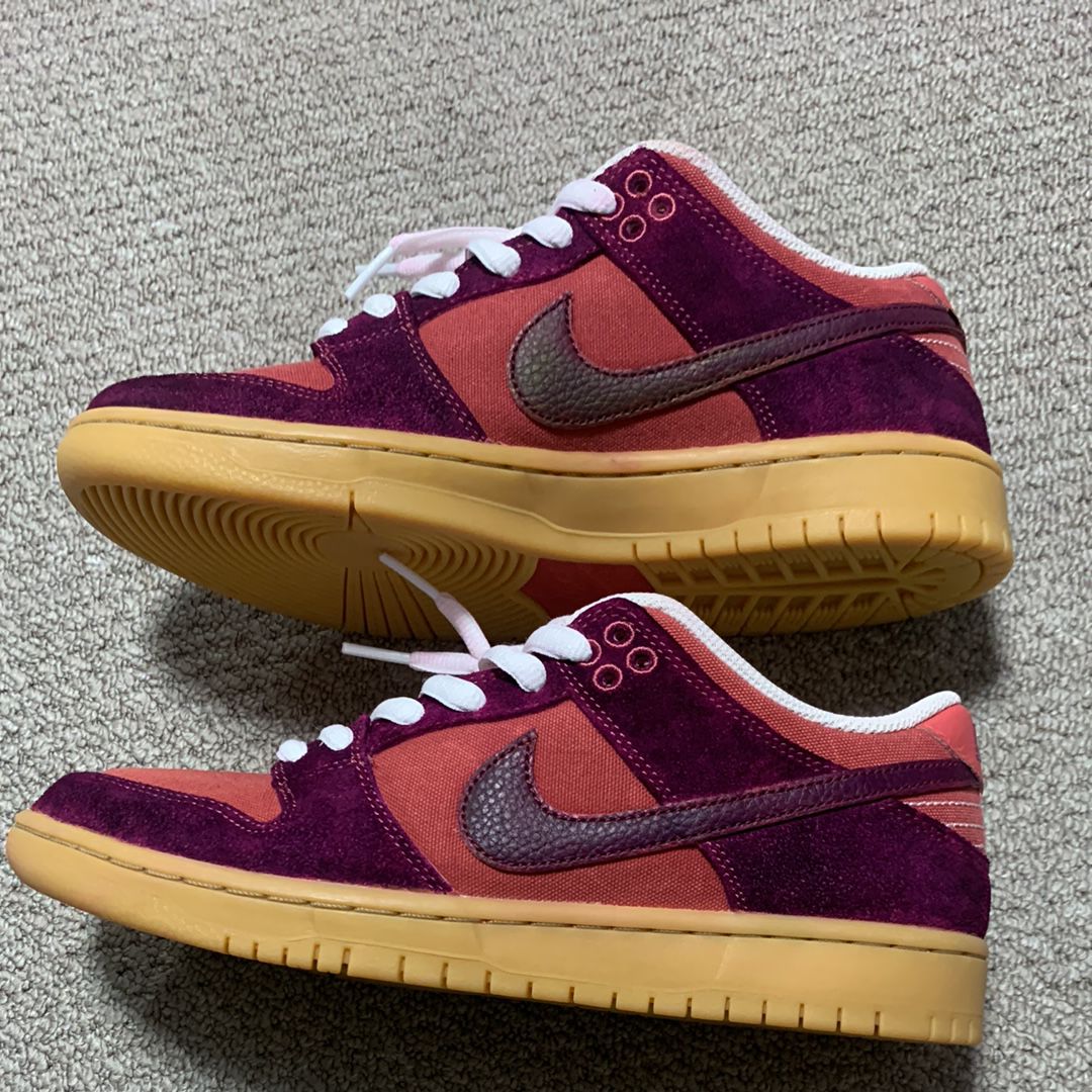 Nike SB Dunk Low "Adobe"