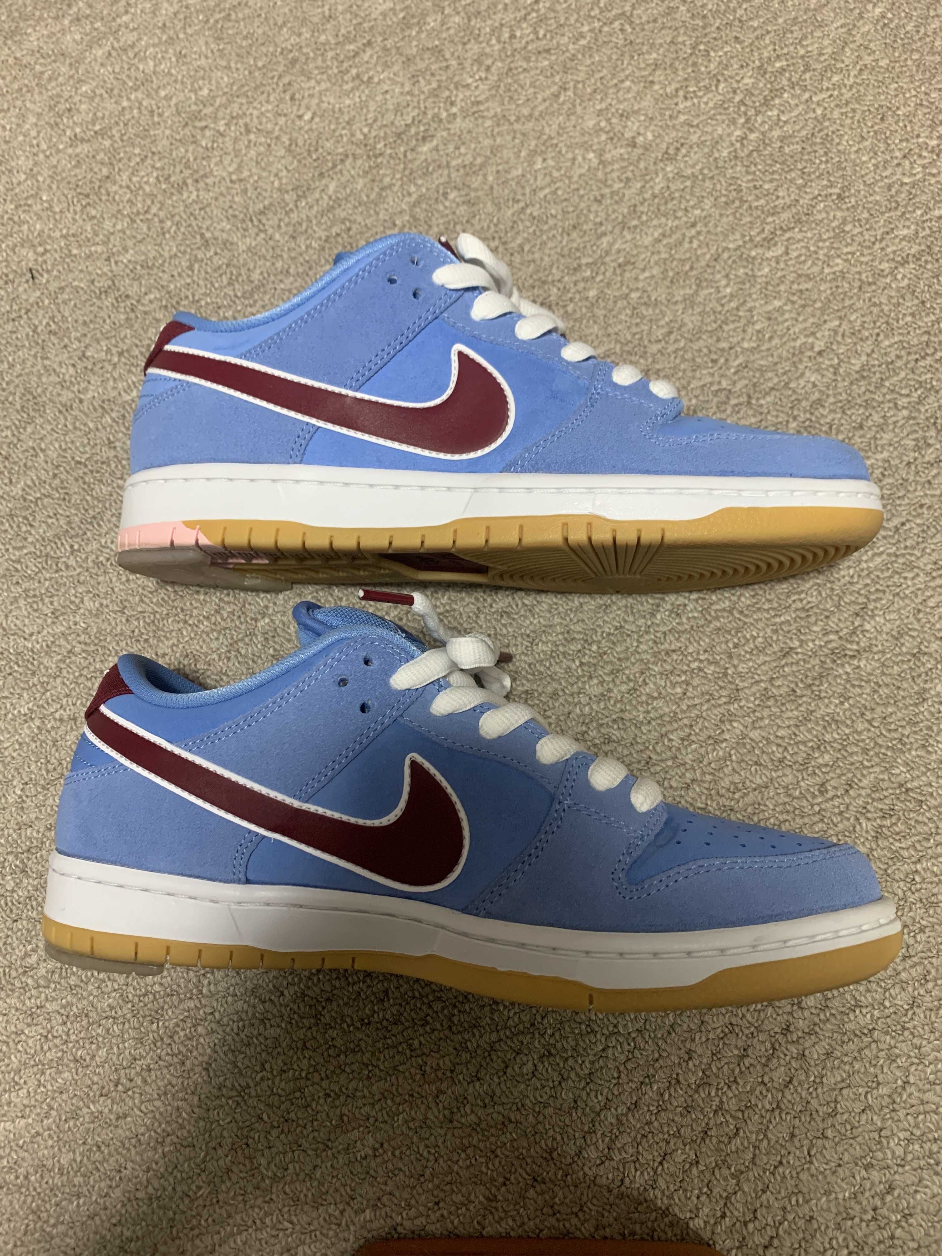 Nike SB Dunk Low Pro "Philadelphia Phillies/Valor Blue and Team Maroon"