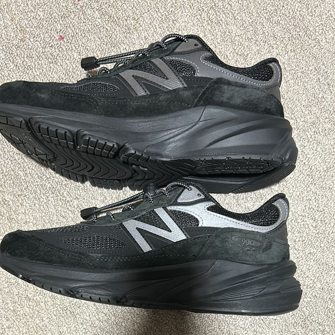New Balance 990V6 "Triple Black"
