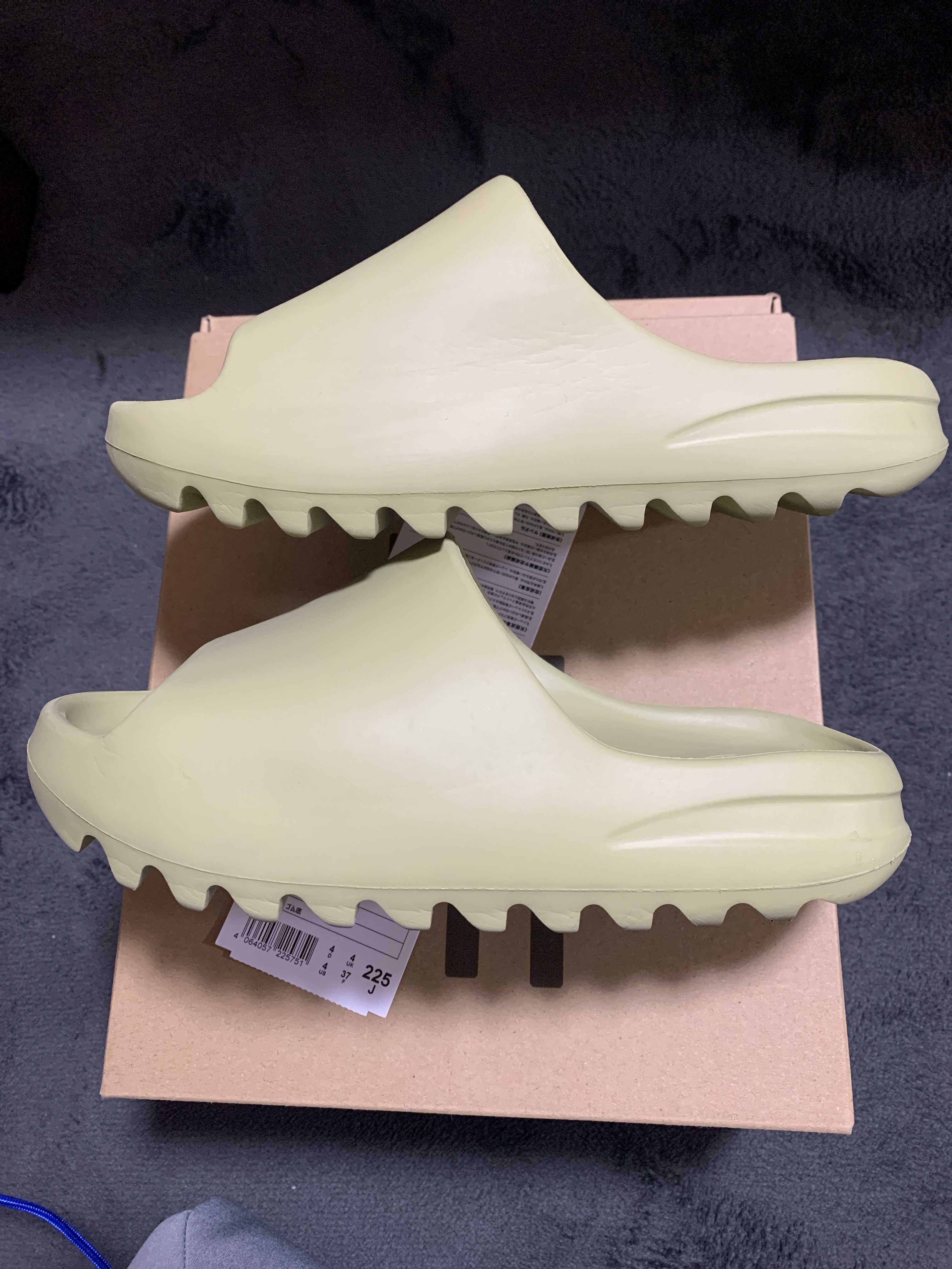 adidas YEEZY Slide "Resin" (GZ5551)