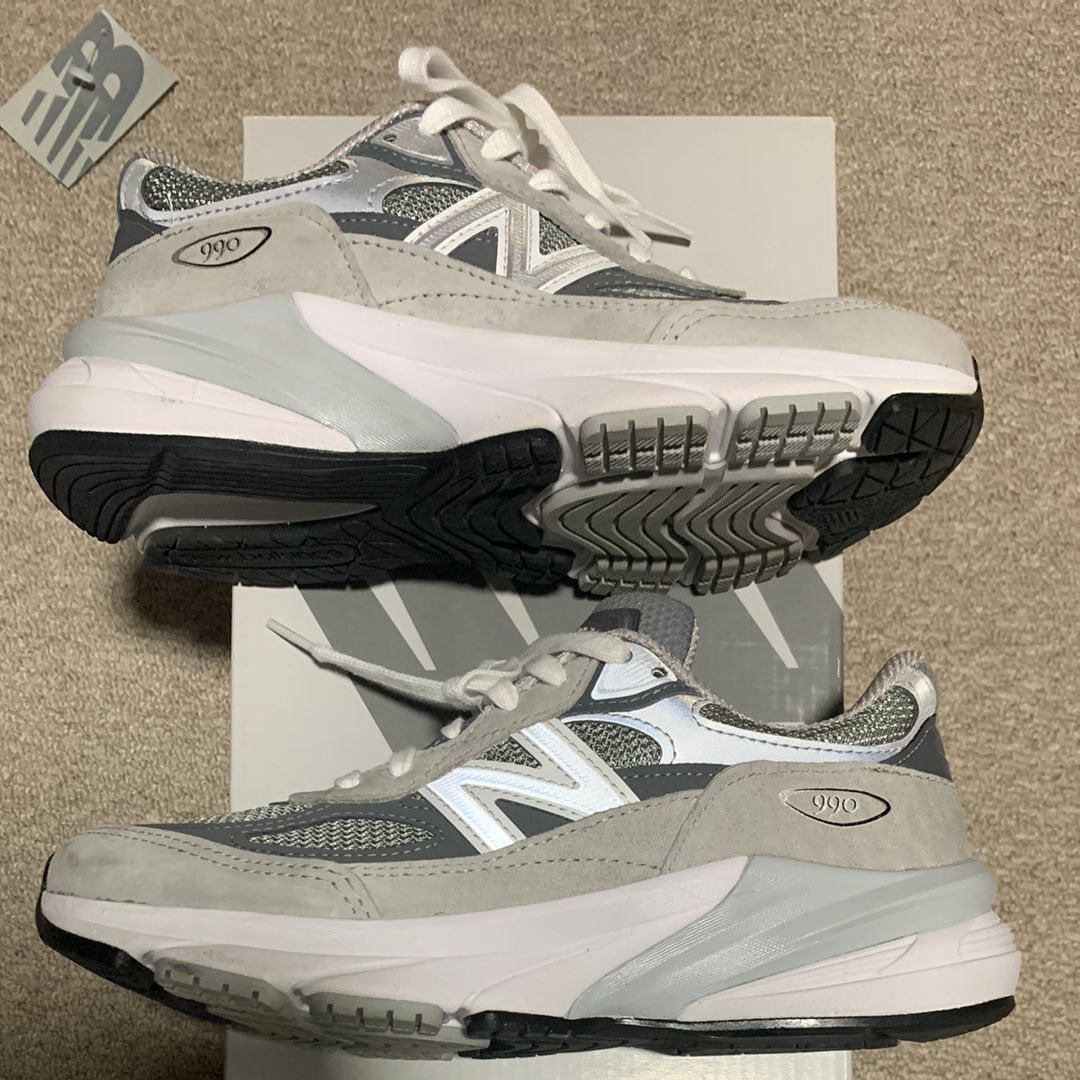 New Balance Women's 990V6 "Gray" (Heel NB Logo)