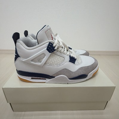 Nike SB Air Jordan 4 Retro SP "Summit White/Navy"