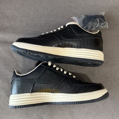Fragment Design × Nike Lunar Force 1 Low SP "Black/Black-NET"