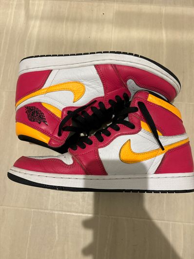 Nike Air Jordan 1 High OG "Light Fusion Red"