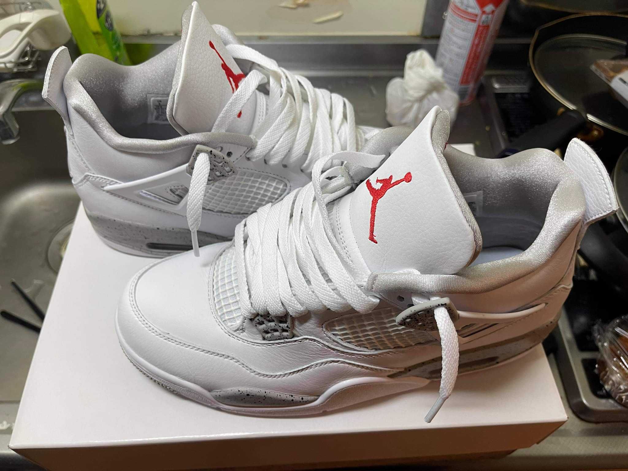 Nike Air Jordan 4 "Tech White"