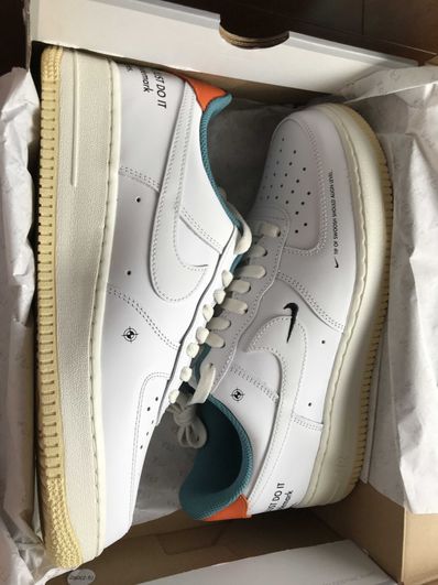 Supreme × Nike Air Force 1 Low "White"