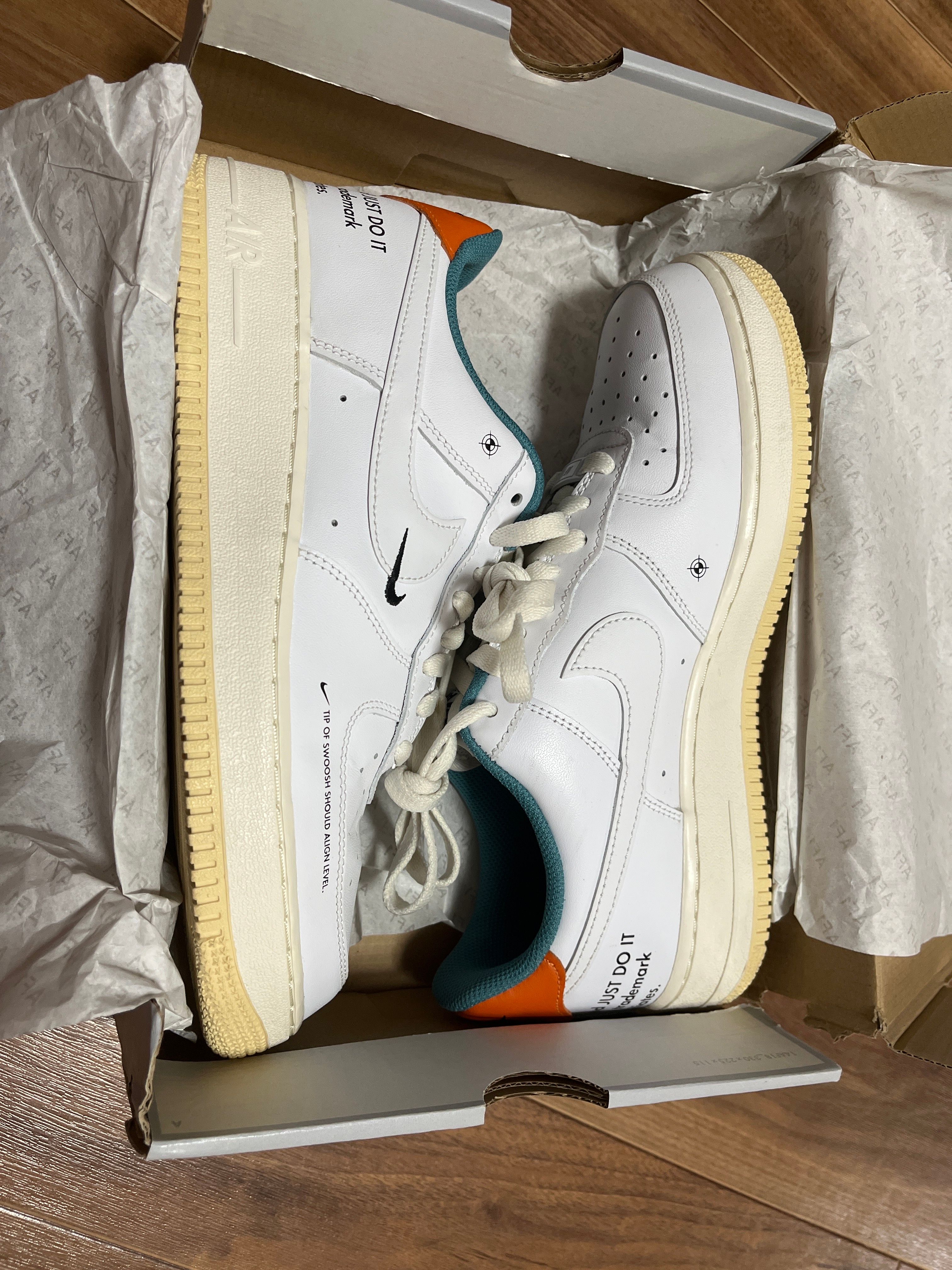 Nike Air Force 1 Low 