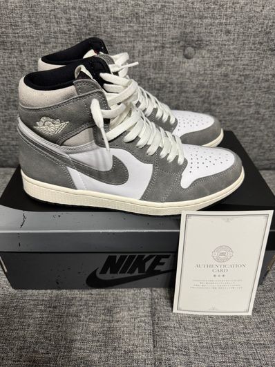 Nike Air Jordan 1 Retro High OG "Black and Smoke Grey"