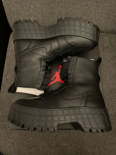 Nike Women's Air Jordan 1 Brooklyn High "Black"