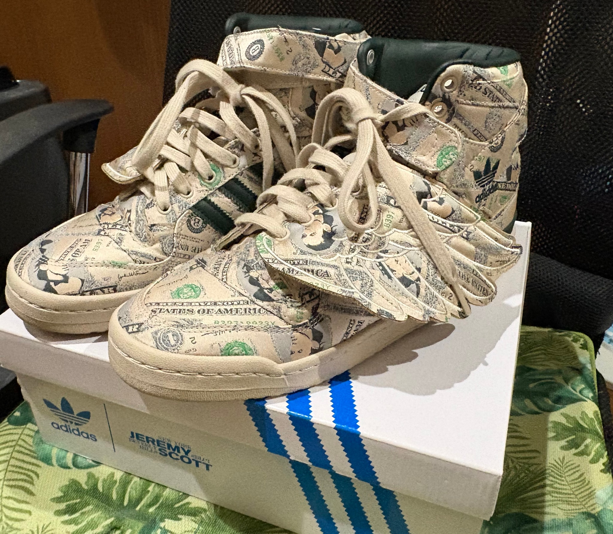 Jeremy Scott × adidas Forum High Wings 1.0 "Money"