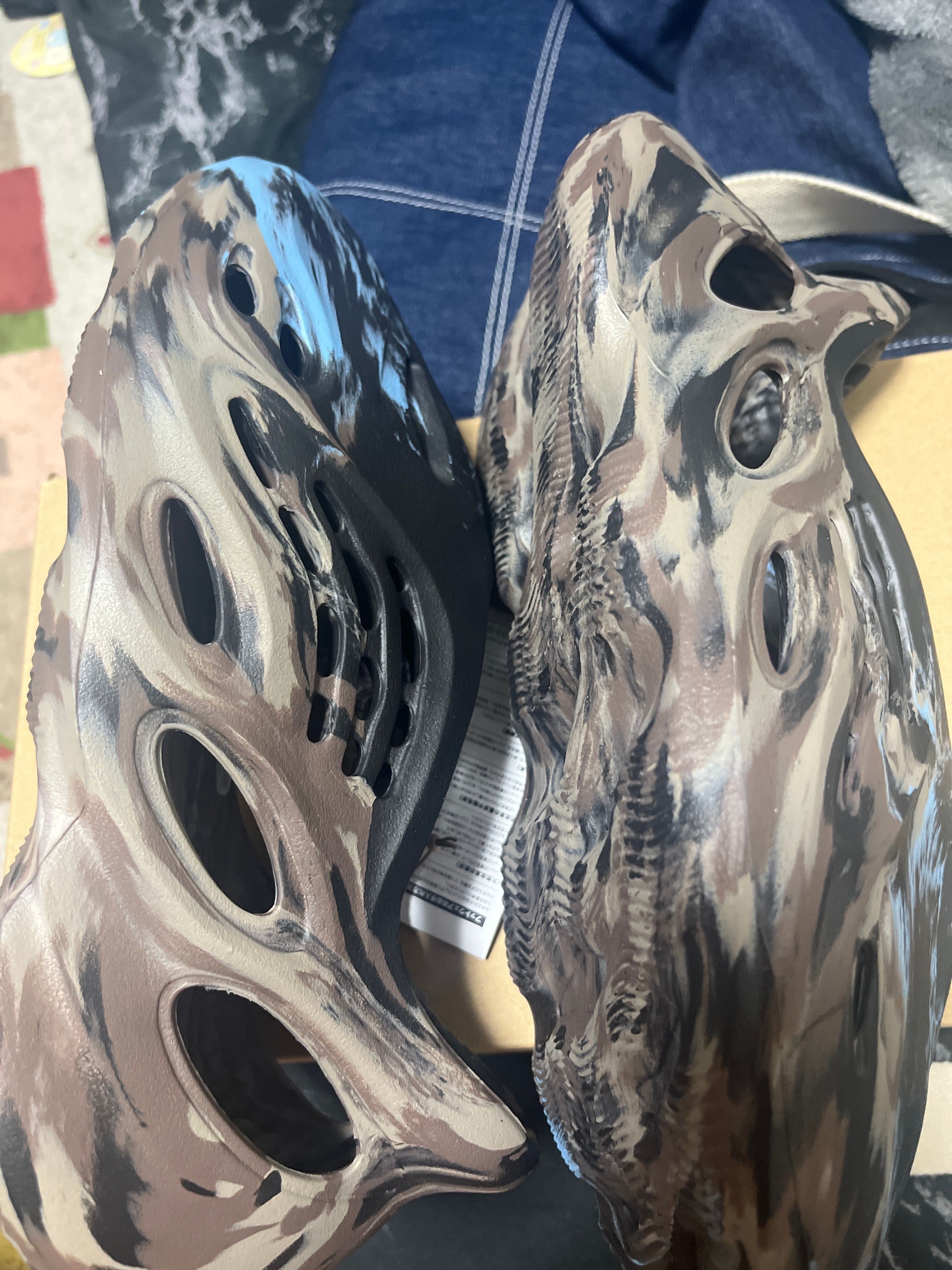 adidas YEEZY Foam Runner "MX Cinder"