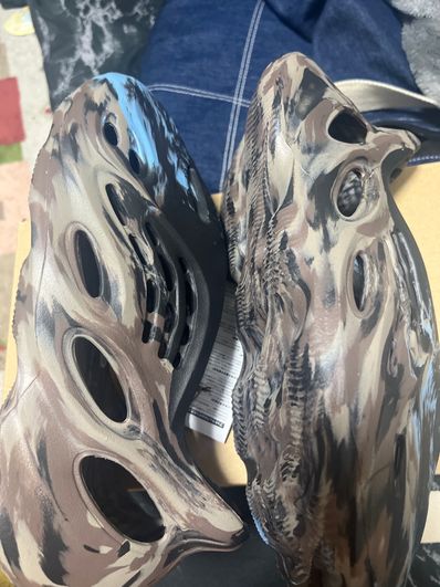 adidas YEEZY Foam Runner "MX Cinder"