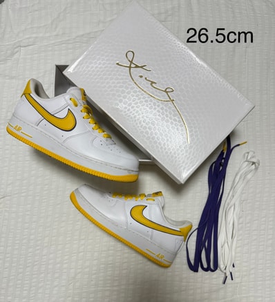 Kobe Bryant × Nike Air Force 1 Low Retro QS "Varsity Maize and Varsity Purple"