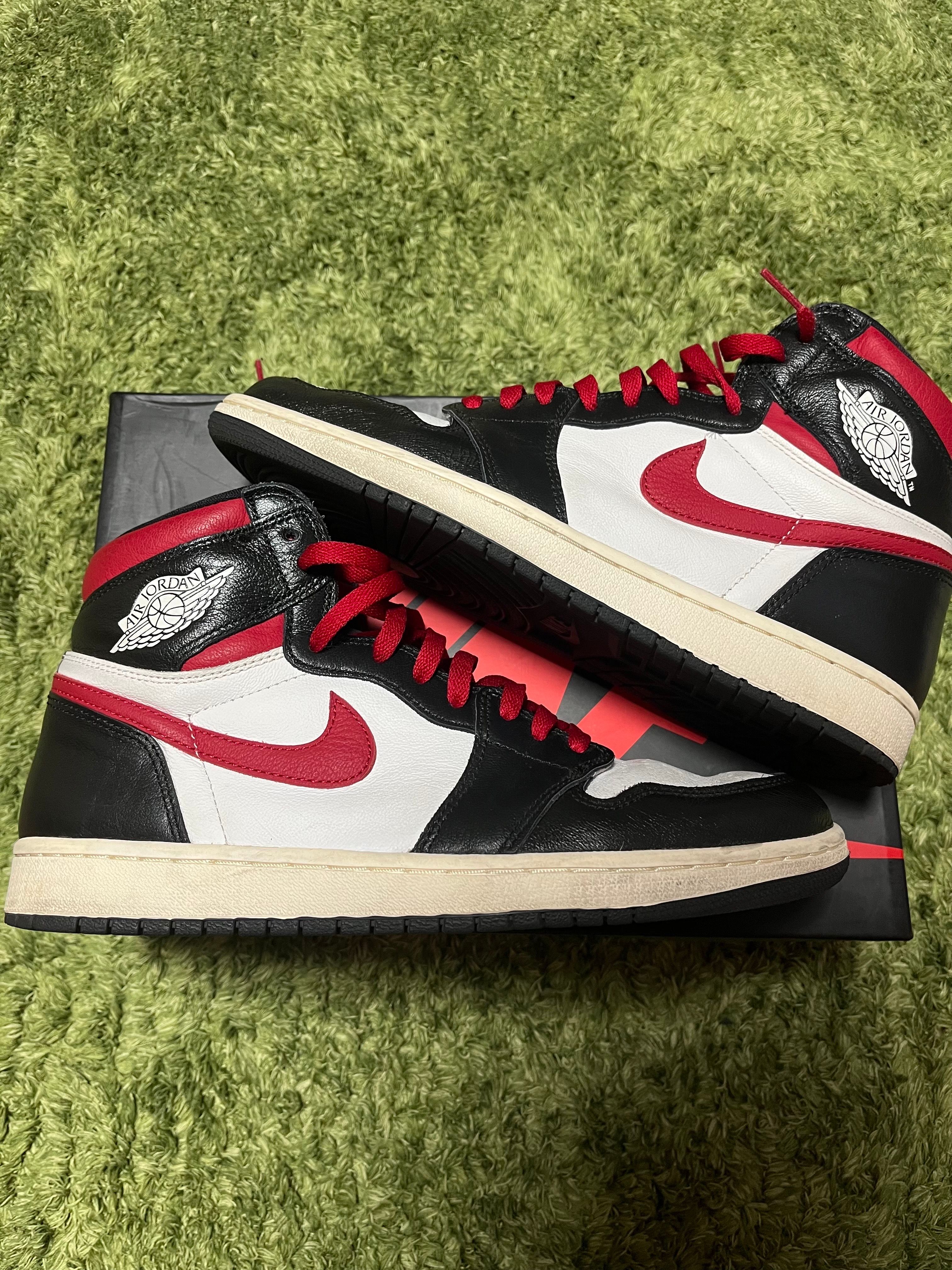 Nike Air Jordan 1 Retro High "Black/White/Sail/Gym Red"