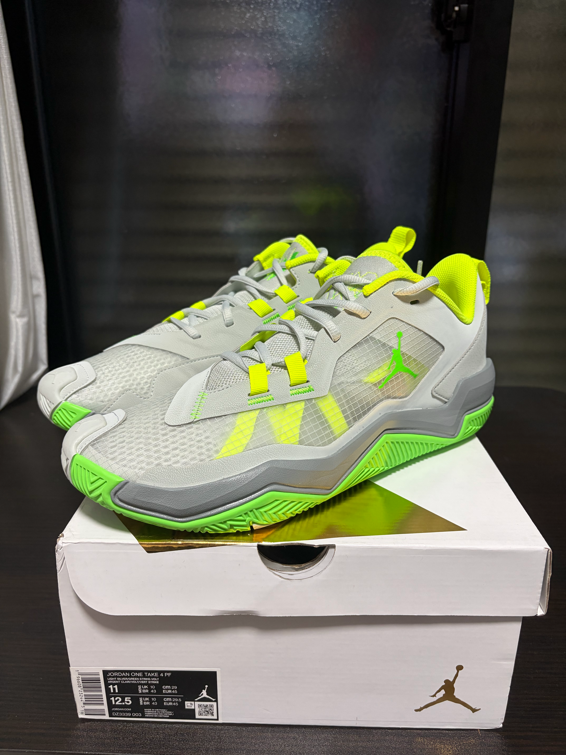 Nike Jordan One Take 4 "Light Silver/Volt/Particle Grey/Green Strike"