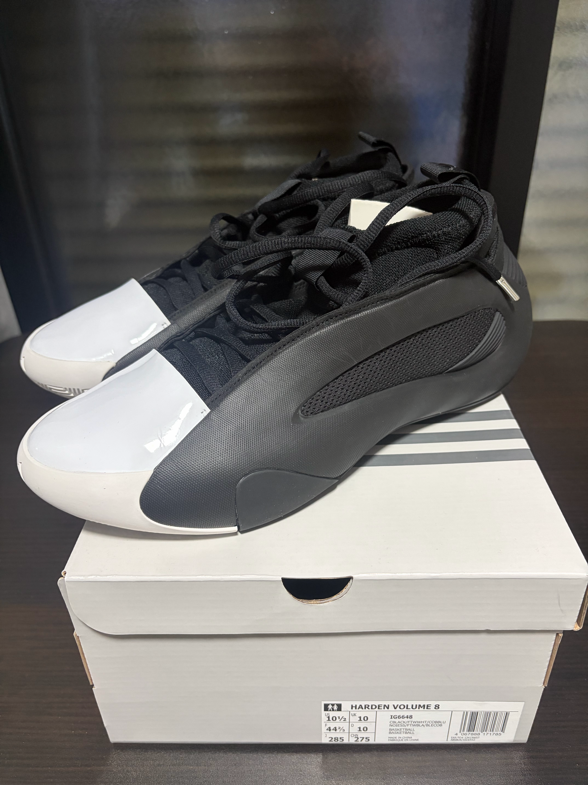 adidas Harden Volume 8 "After Hours"