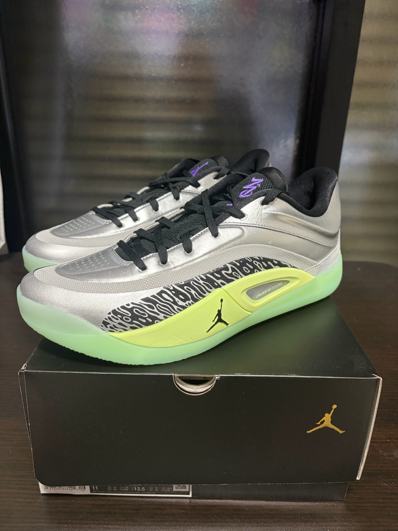 Nike Jordan Zion 4 "Grey Fog/Metallic Silver/Action Grape/Black" (FB1802-005/FD0591-005)