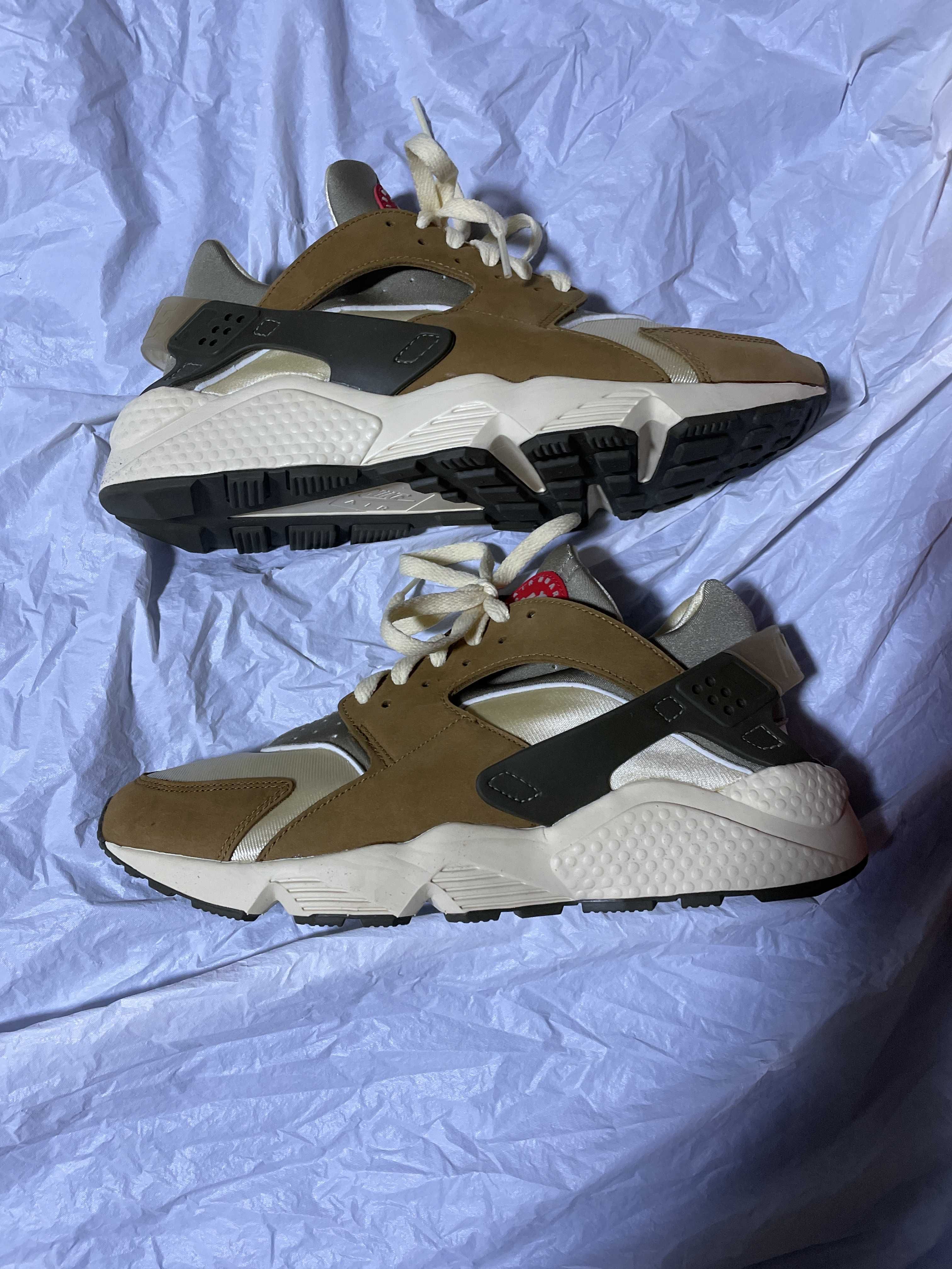 Stussy × Nike Air Huarache "Desert Oak"