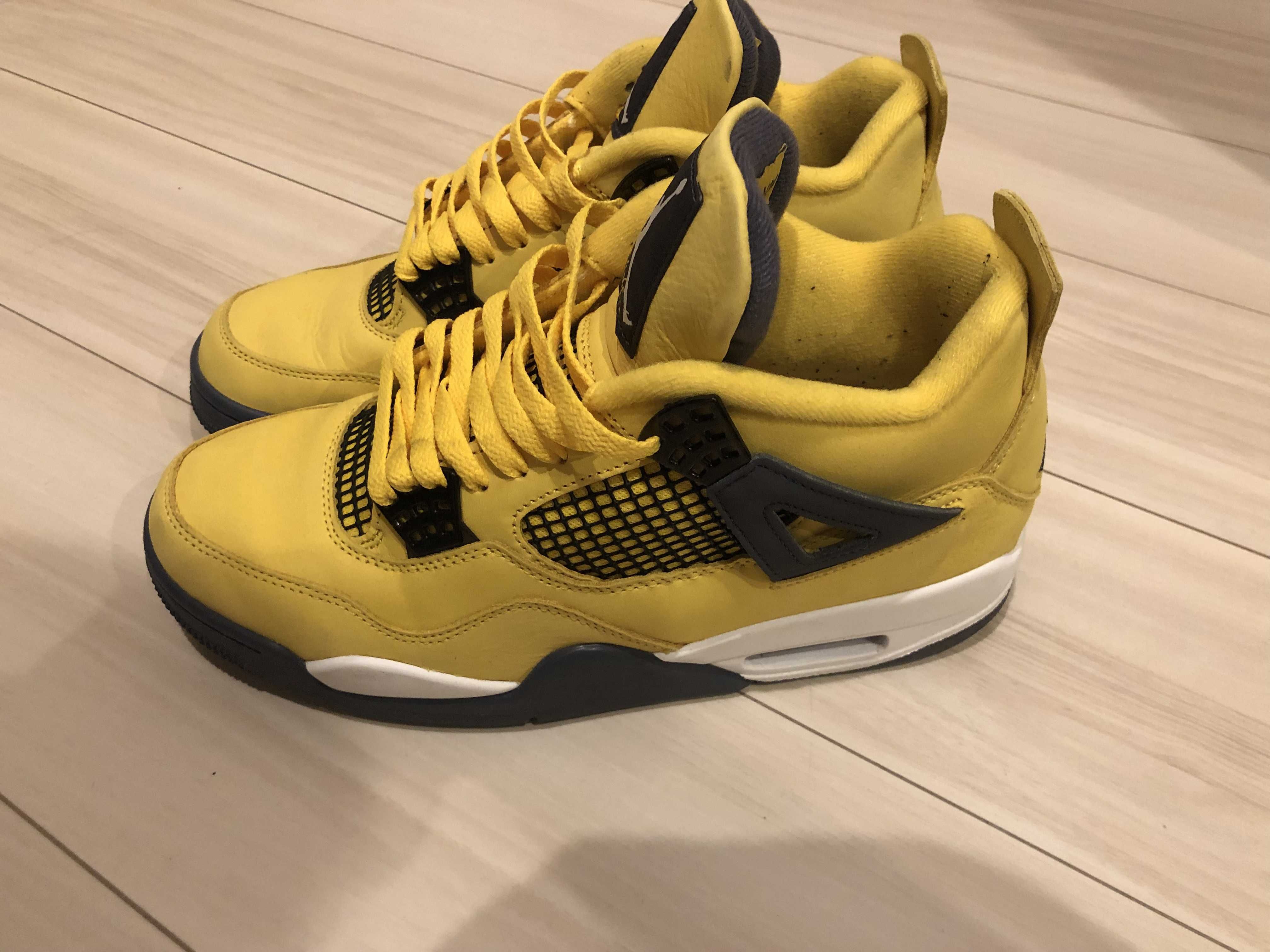 Nike Air Jordan 4 "Tour Yellow"