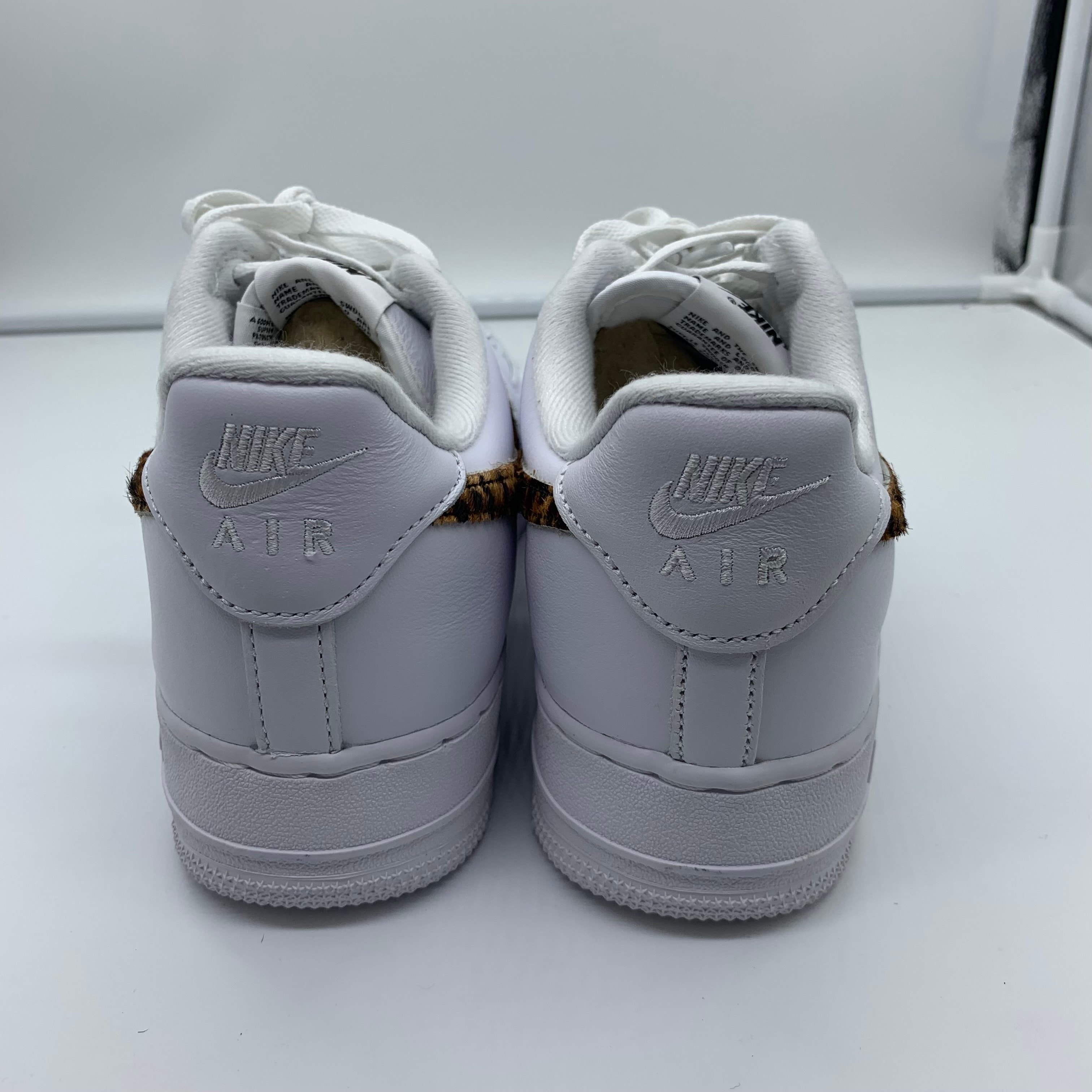 GOODENOUGH × Supreme × Nike Air Force 1 Low "White/Leopard" (25SS Week15)