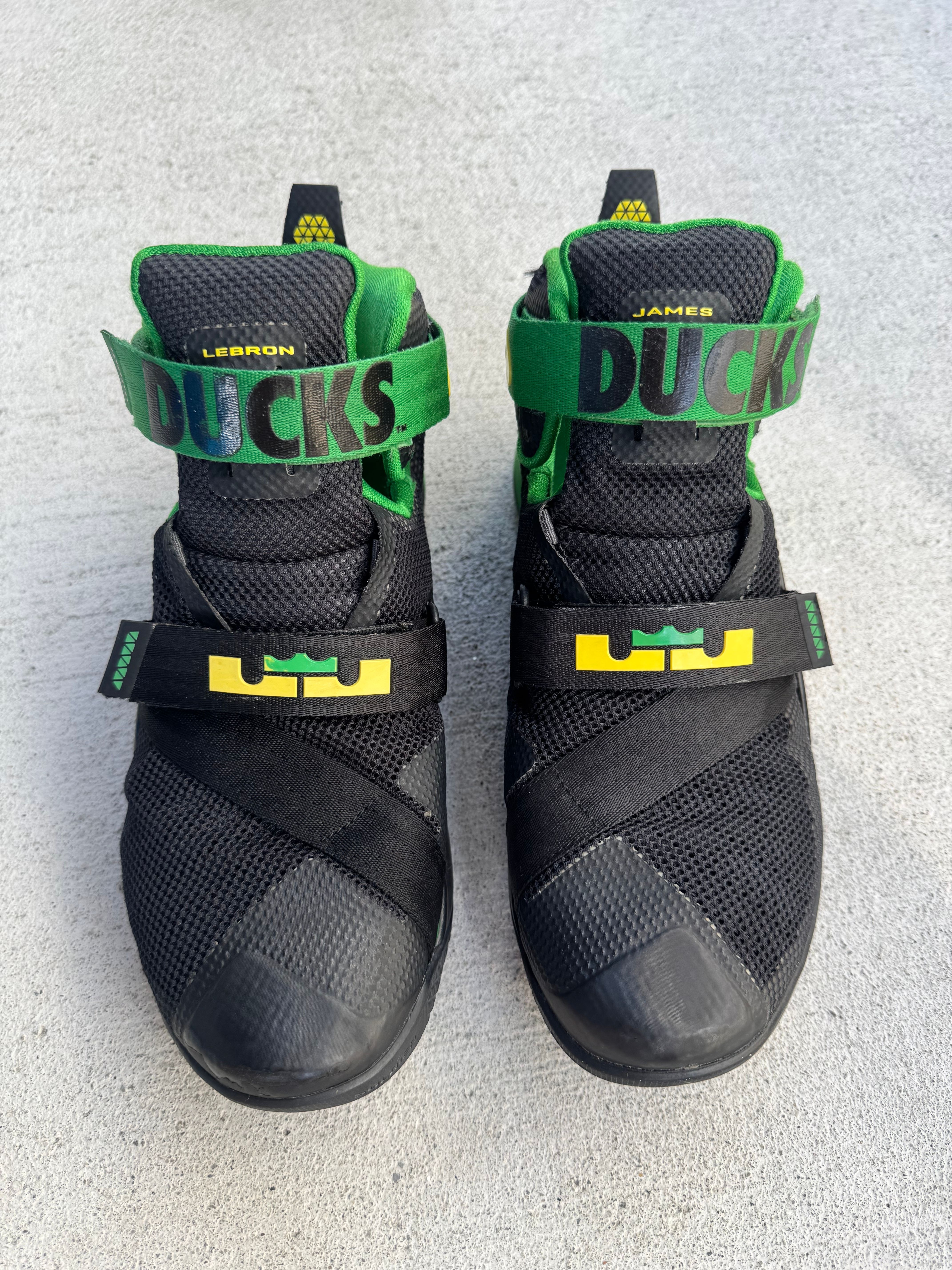Nike LeBron Zoom Soldier 9 "Oregon"