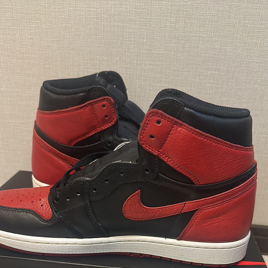 Nike Air Jordan 1 Retro High OG "Bred/Banned" (2016)