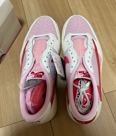 Travis Scott × Nike Air Jordan 1 Retro Low OG "Sail/Tropical Pink"
