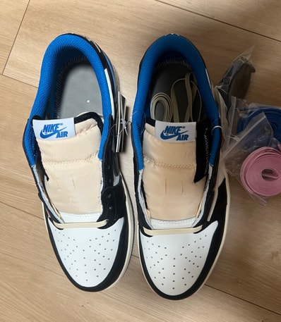 Travis Scott × fragment design × Nike Air Jordan 1 Low OG SP "Military Blue"