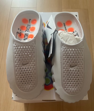 Nike Mind 001 Mules "Light Smoke Grey/Hyper Crimson"
