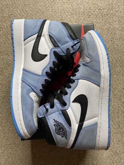 Nike Air Jordan 1 High OG "University Blue"