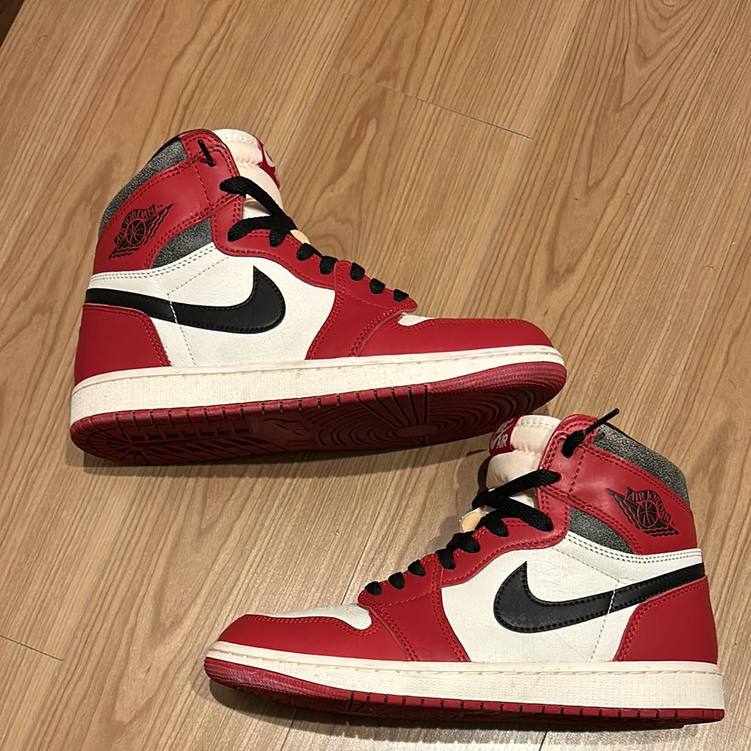 Nike Air Jordan 1 High OG "Lost & Found/Chicago"