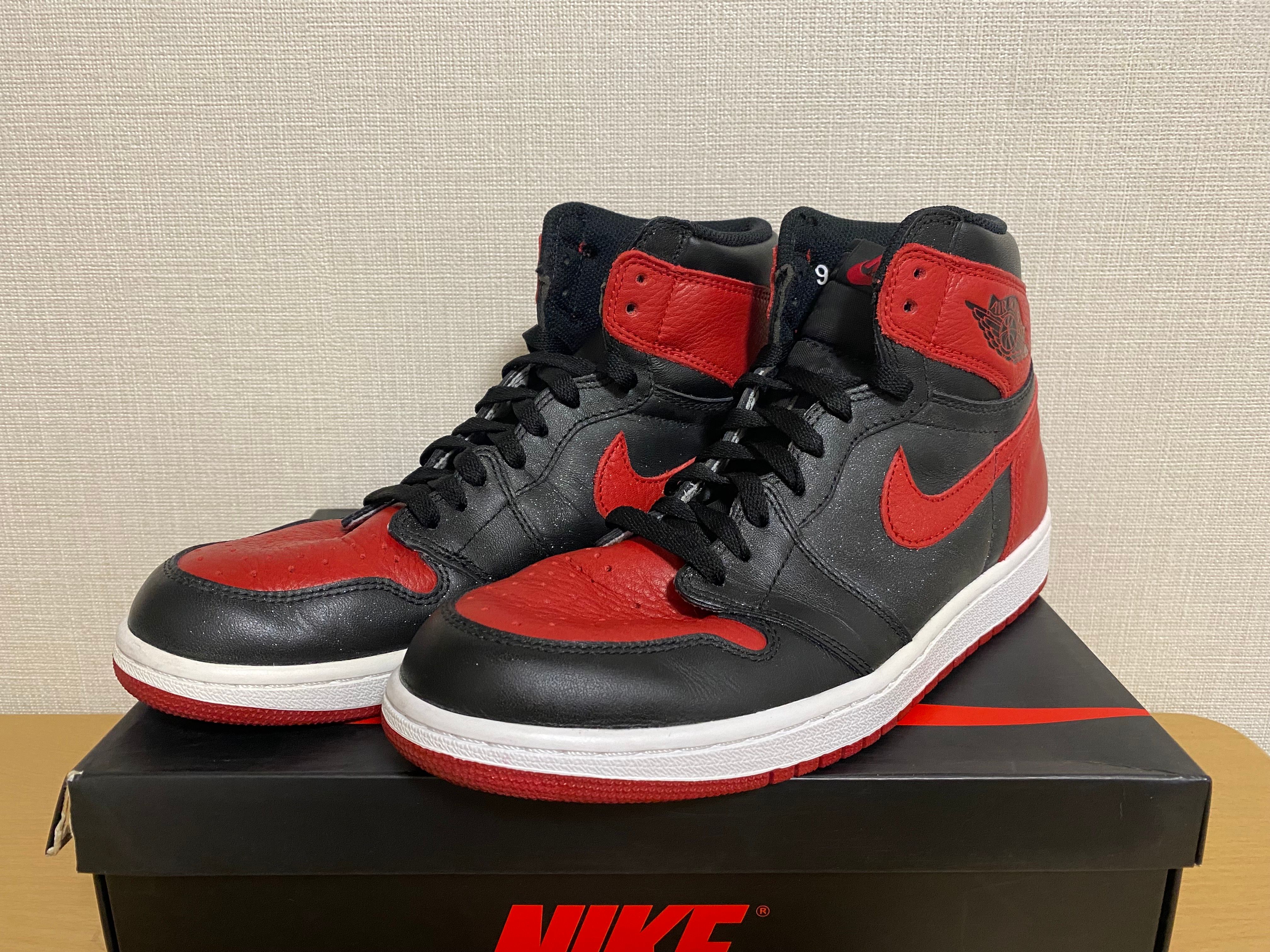 Nike Air Jordan 1 Retro High OG "Bred/Banned" (2016)