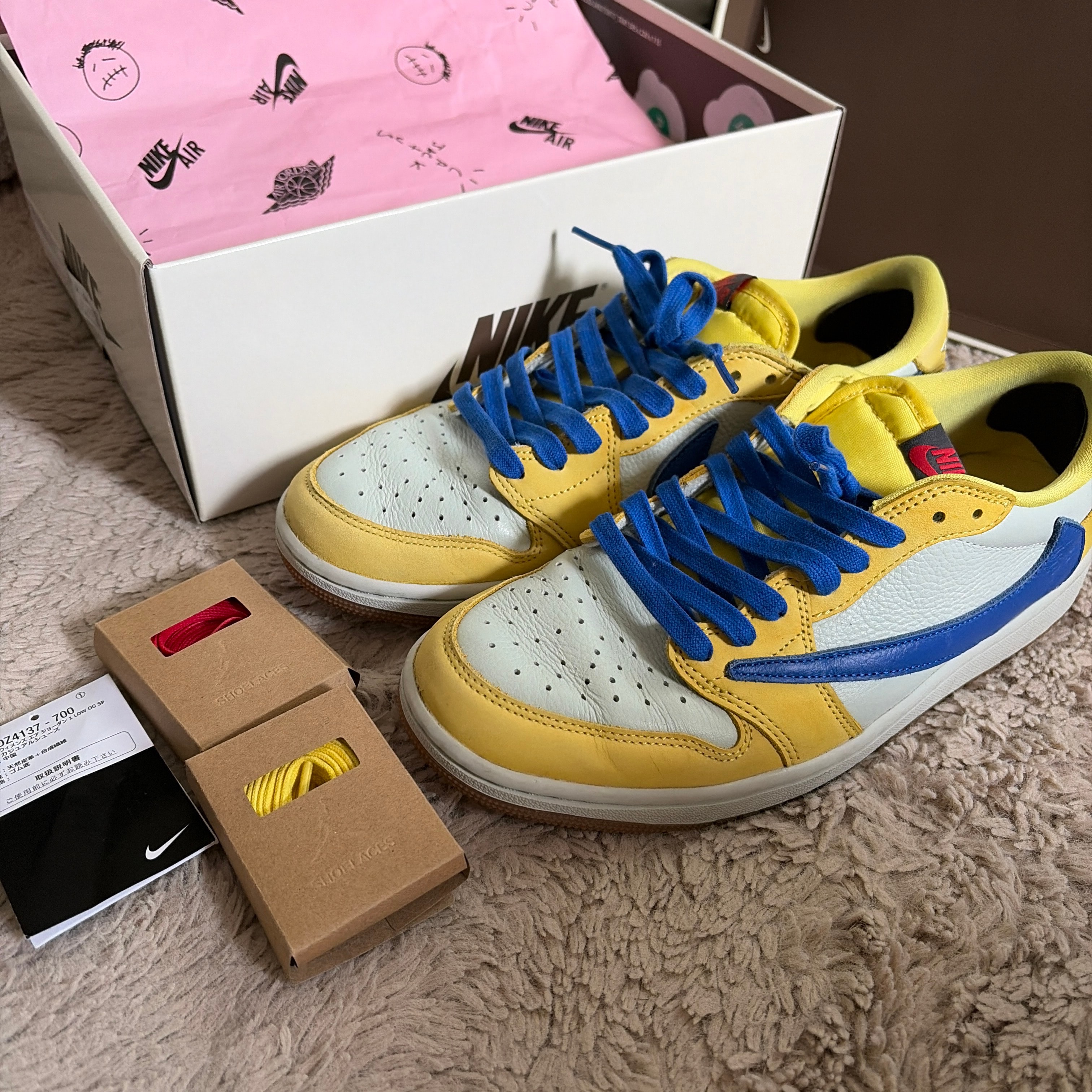 Travis Scott × Nike Women's Air Jordan 1 Retro Low OG "Canary"