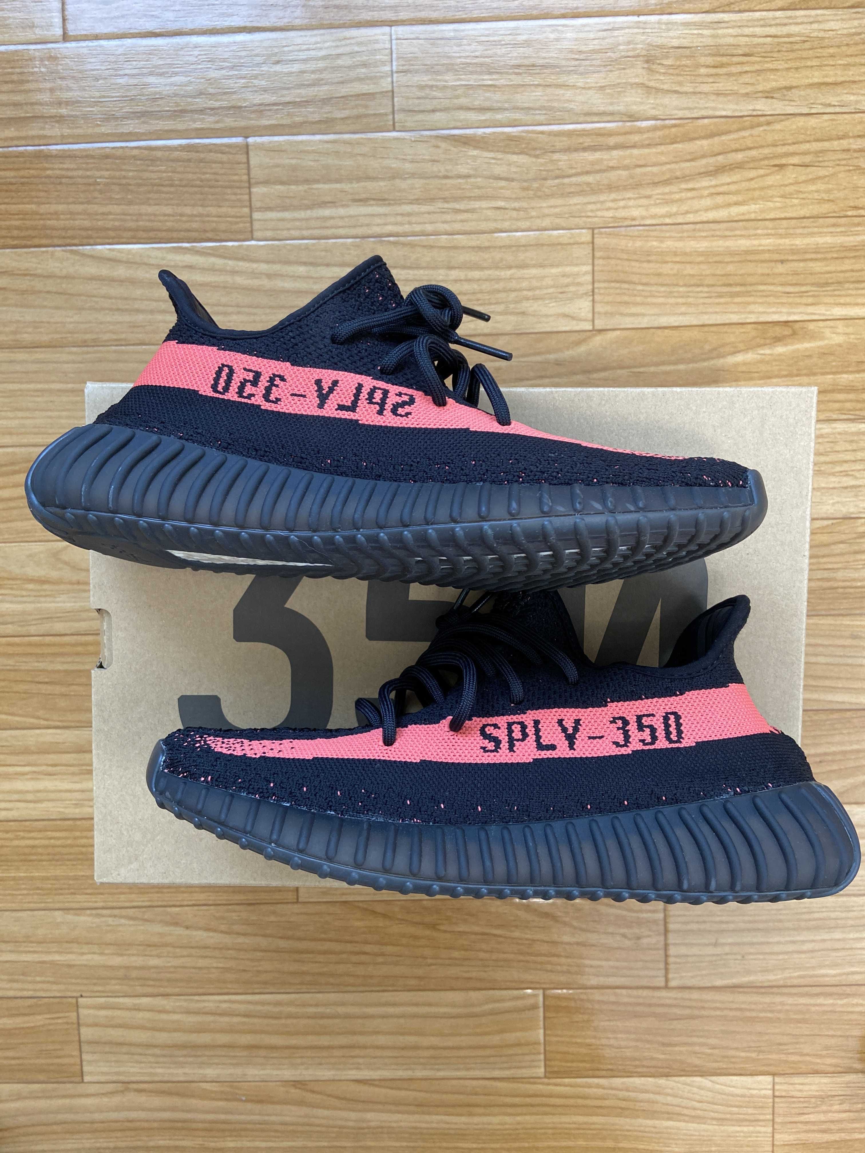 adidas YEEZY Boost 350 V2 "Core Black/Red"