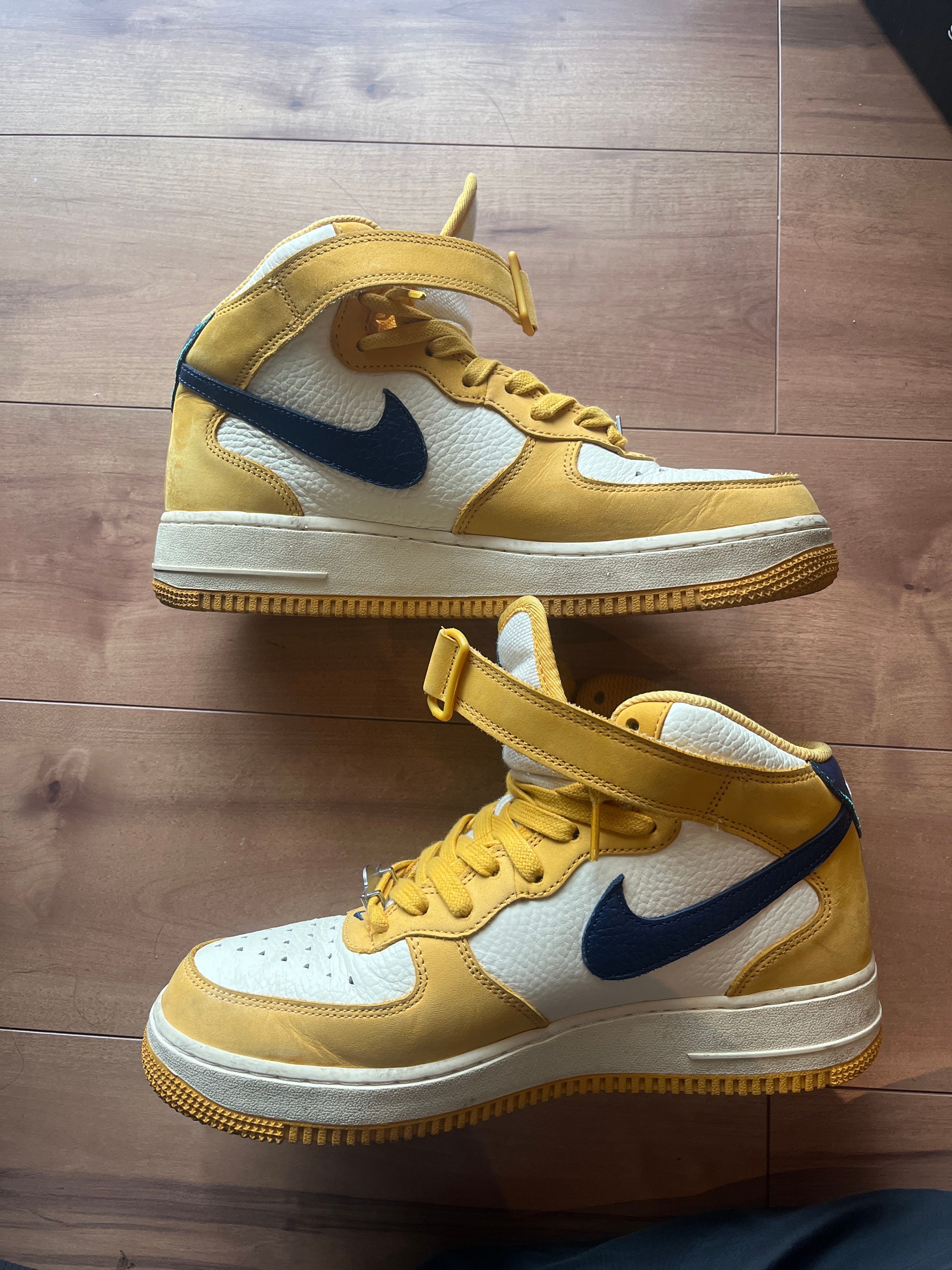 Nike Air Force 1 Mid "Paris"