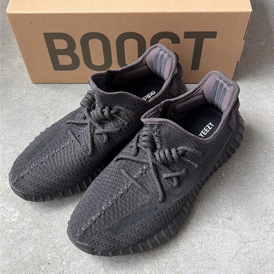 adidas YEEZY Boost 350 V2 "Black"